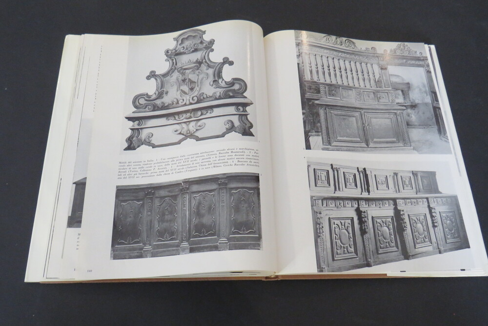 ANGELA COMOLLI SORDELLI. Il mobile antico dal XIV al XVII secolo.