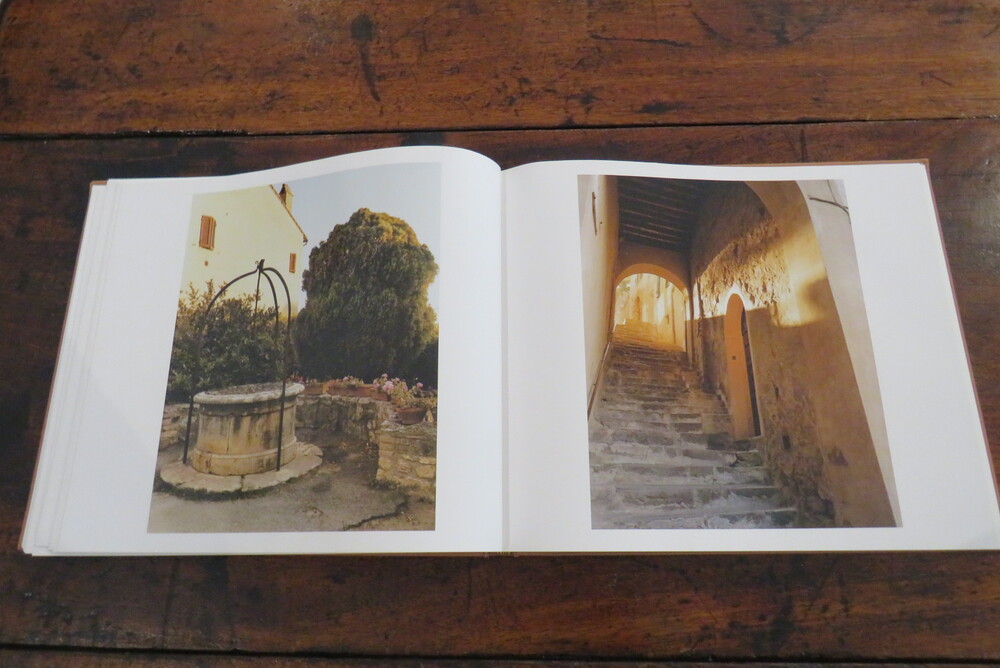 JOEL MEYEROWITZ, MAGGIE BARRETT. Tuscany. Inside the light.