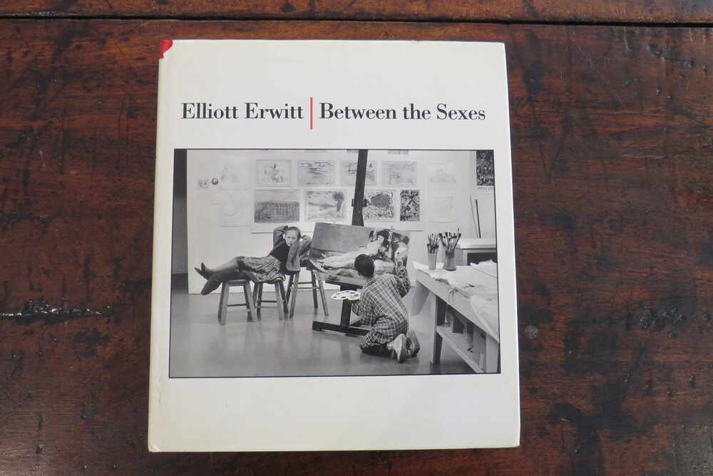 ELLIOTT ERWITT. Between The Sexes.